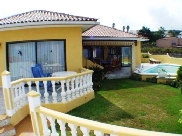 villa in Tacoronte