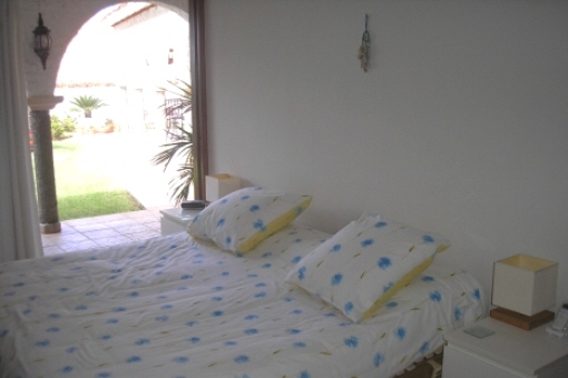Bedroom with garden view