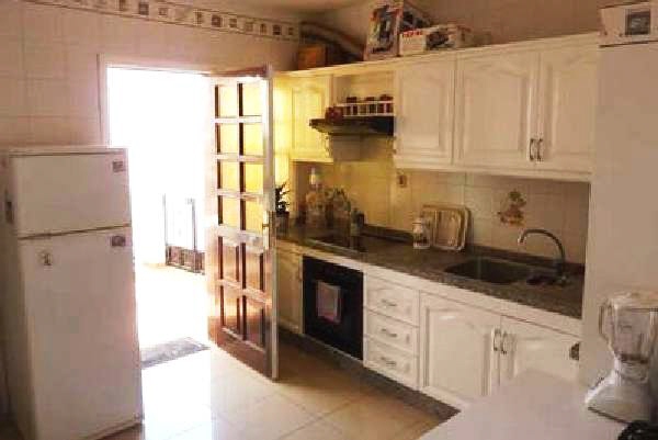 Spacious kitchen