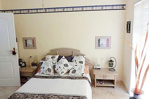 One of the 3 bedrooms with access to the terrace