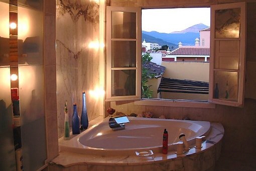 Bathing with a view of the Teide