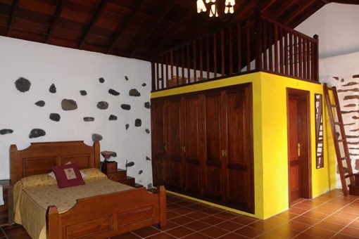 Spacious master bedroom with en-suite bathroom