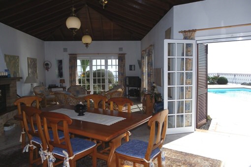 Beautiful living and dining room with fireplace