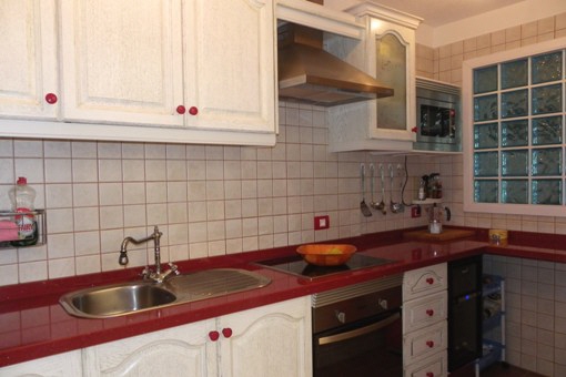 High quality fitted kitchen