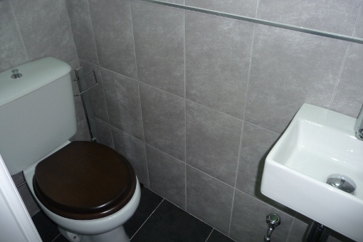 Modern bathroom