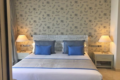 Elegant master bedroom