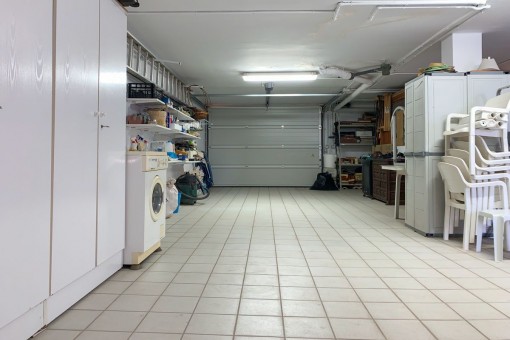 Practical garage and storage room