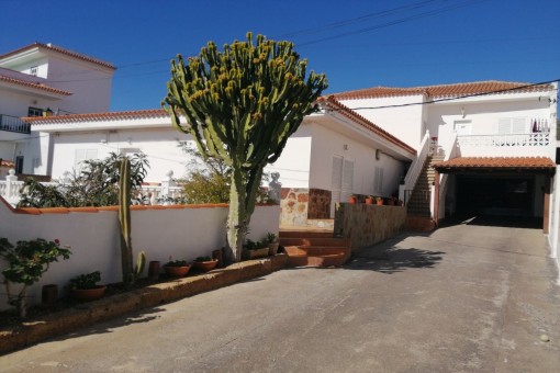 house in Arona Este