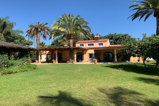 villa in Arona