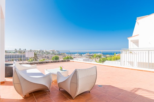 Modern apartment with sea view in Magnolia Golf Resort, La Caleta