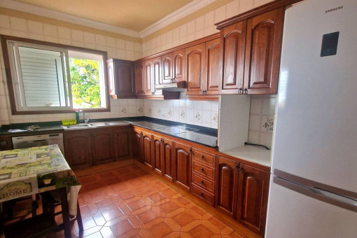 Bright live-in kitchen