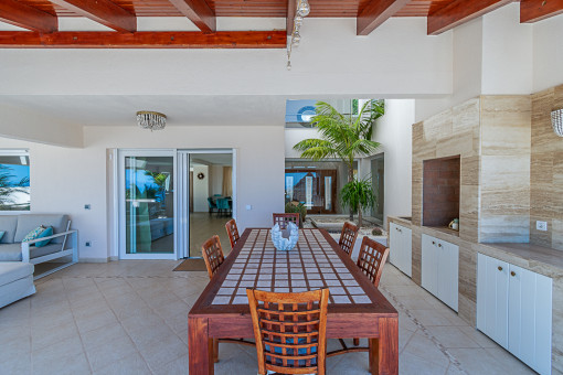 Spacious outdoor dining area