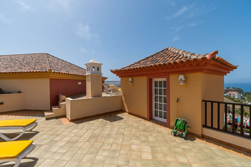 Roof terrace