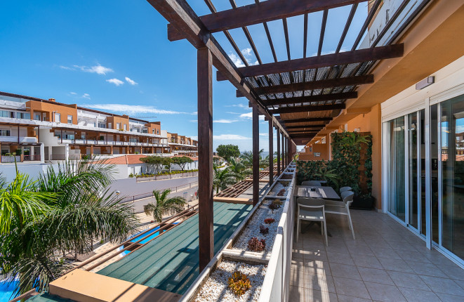 Luxurious apartment in Residencial El Barranco-your dream-property on the coast