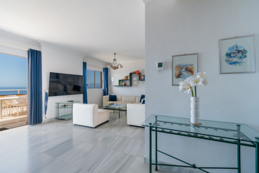 Living and dining area