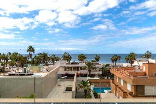 Exclusive luxury villa in Las Americas with 4 bedrooms and only a few meters from the sea