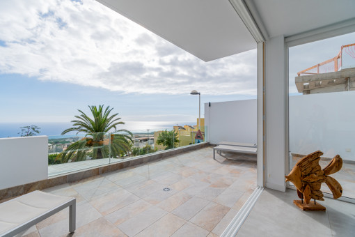house in Los Menores