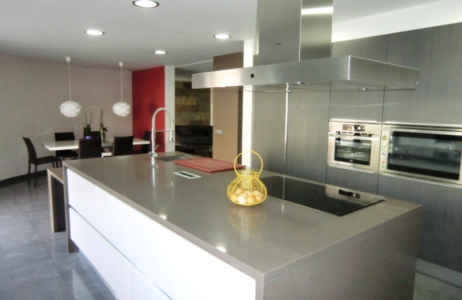 Modern and high quality kitchen