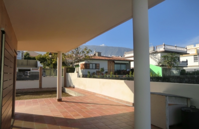 Covered terrace
